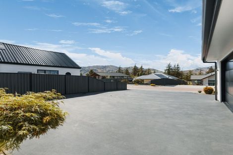 Photo of property in 6 Hortons Way, Cromwell, 9310