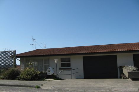 Photo of property in 1/39 Whareora Terrace, Cashmere, Christchurch, 8022