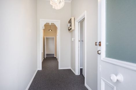 Photo of property in 305 Featherston Street, Palmerston North, 4410