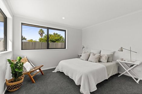 Photo of property in 13a Warwick Crescent, Taradale, Napier, 4112