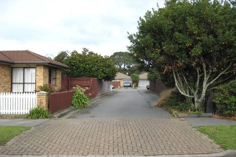 Photo of property in 10c Honeysuckle Place, Northcote, Christchurch, 8052
