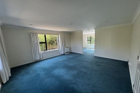 Photo of property in 18 Derry Hill, Churton Park, Wellington, 6037