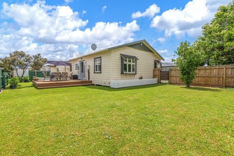 Photo of property in 23 Haydon Street, Roslyn, Palmerston North, 4414