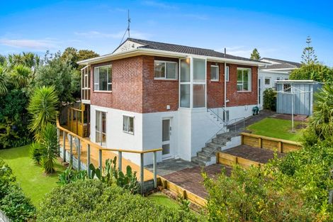 Photo of property in 1/207 Glamorgan Drive, Torbay, Auckland, 0630