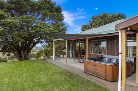 Photo of property in 5352 Kaipara Coast Highway, Wellsford, 0972