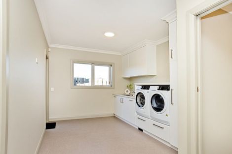 Photo of property in 9 Barker Place, Waikiwi, Invercargill, 9810