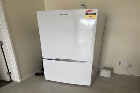 Photo of property in 2 Veneta Close, Flat Bush, Auckland, 2019