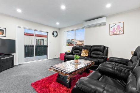 Photo of property in 1/32 Boundary Road, Clover Park, Auckland, 2019