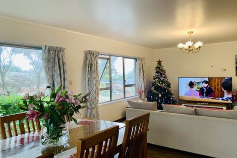 Photo of property in 2/56 Marriott Road, Pakuranga, Auckland, 2010