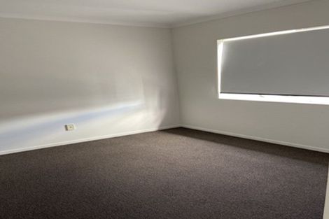 Photo of property in 125 Gracechurch Drive, Flat Bush, Auckland, 2016