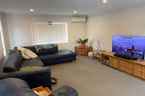 Photo of property in 26 Gavinike Place, Waimauku, 0812