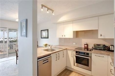 Photo of property in 459 Marine Parade, Napier South, Napier, 4110