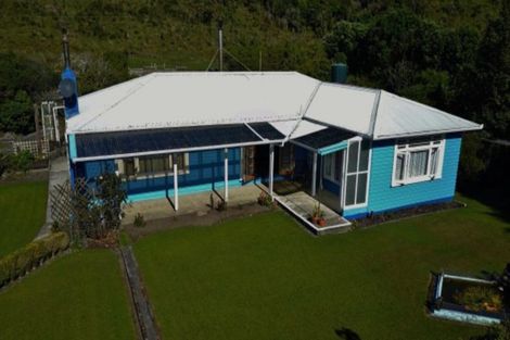 Photo of property in 2a Main Rd Ngakawau, Ngakawau, 7824