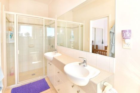 Photo of property in 10 Quarter Deck Lane, Gulf Harbour, Whangaparaoa, 0930