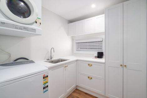 Photo of property in 87 Cashmere Road, Cashmere, Christchurch, 8022