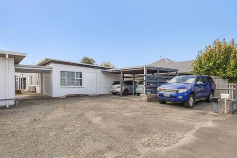 Photo of property in 2/54 Weston Avenue, Roslyn, Palmerston North, 4414