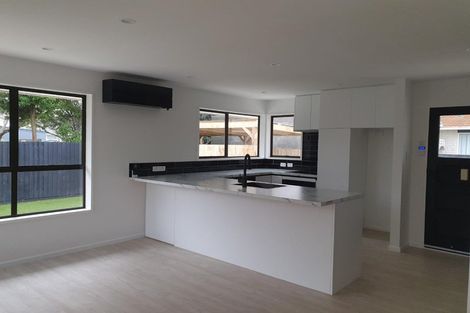 Photo of property in 1/12 Camrose Place, Ilam, Christchurch, 8041