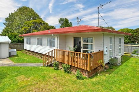 Photo of property in 2/19 Cameron Street, Papakura, 2110