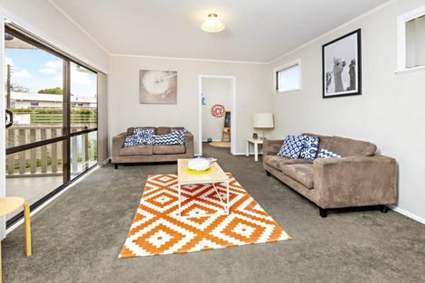 Photo of property in 13 Jenkins Place, Manurewa East, Auckland, 2102