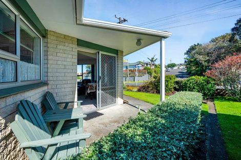 Photo of property in 59 Ngamotu Road, Moturoa, New Plymouth, 4310