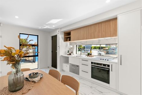 Photo of property in 1/112 Barbour Street, Waltham, Christchurch, 8011