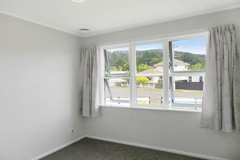 Photo of property in 49 Horoeka Street, Stokes Valley, Lower Hutt, 5019