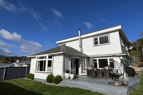 Photo of property in 101 Fraser Street, Wainuiomata, Lower Hutt, 5014
