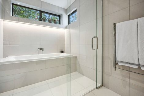 Photo of property in 16b Daresbury Lane, Fendalton, Christchurch, 8014