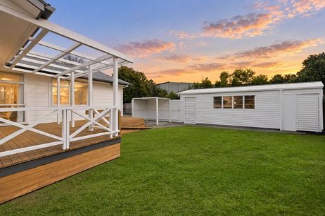 Photo of property in 63 Oakfield Crescent, Pukete, Hamilton, 3200