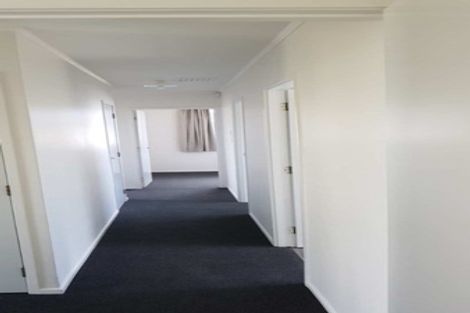 Photo of property in 2 Lina Place, Waiuku, 2123