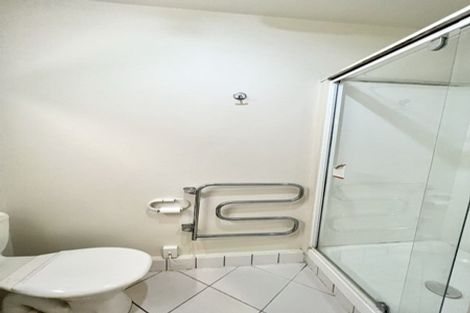 Photo of property in Terrace Tower Apartments, 10a/126 The Terrace, Wellington Central, Wellington, 6011