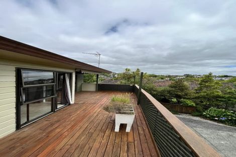 Photo of property in 10 Kallista Place, Browns Bay, Auckland, 0630