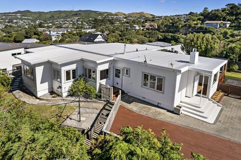 Photo of property in 22 Monowai Road, Johnsonville, Wellington, 6037