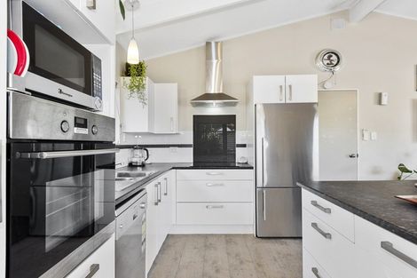 Photo of property in 33b Meander Drive, Welcome Bay, Tauranga, 3112