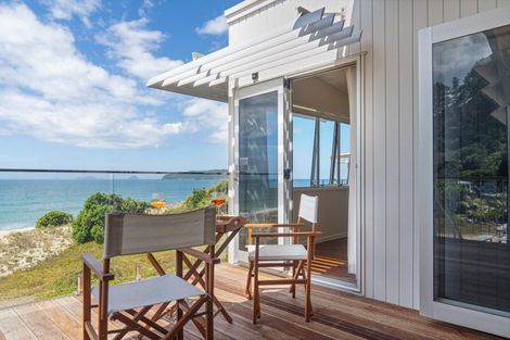 Photo of property in 92 Ocean Beach Road, Tairua, 3508