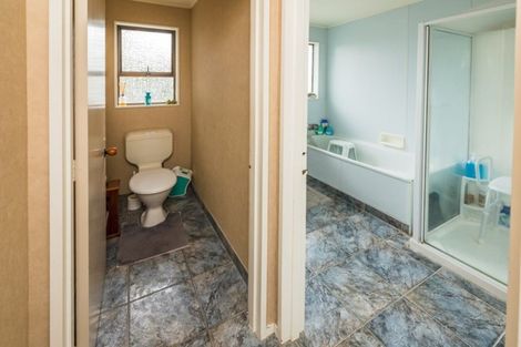 Photo of property in 14 Akepiro Place, Tawhero, Whanganui, 4501