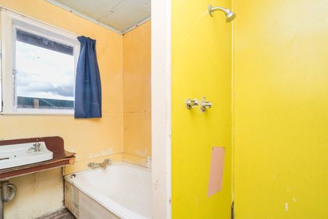 Photo of property in 10 Somerset Crescent, Highbury, Palmerston North, 4412