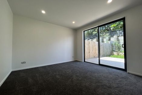 Photo of property in 21 Korokio Lane, Henderson, Auckland, 0612