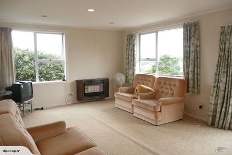 Photo of property in 5a Reese Jones Grove, Maungaraki, Lower Hutt, 5010