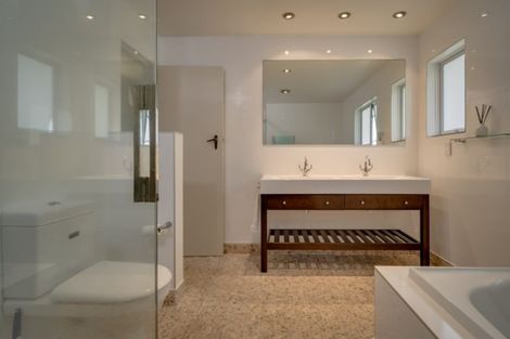 Photo of property in 700a Papamoa Beach Road, Papamoa Beach, Papamoa, 3118