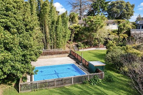 Photo of property in 18 Totara Drive, St Andrews, Hamilton, 3200