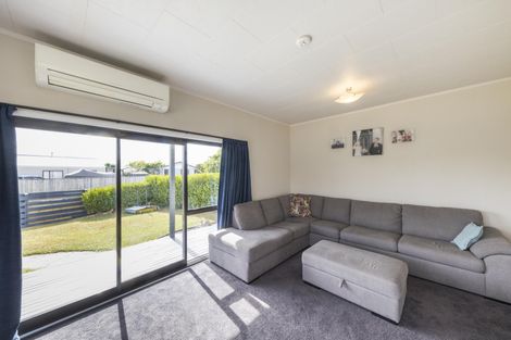Photo of property in 6 Willowstream Grove, Cloverlea, Palmerston North, 4412