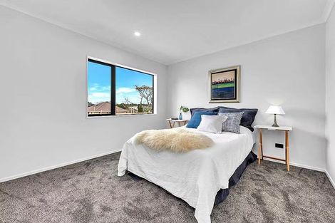 Photo of property in 8e Kent Road, Manurewa, Auckland, 2102