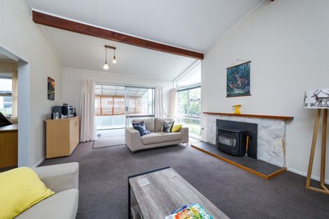 Photo of property in 20 Westhaven Grove, Takaro, Palmerston North, 4412