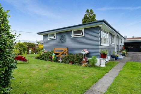 Photo of property in 16 Graham Street, Eltham, 4322