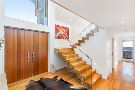 Photo of property in 40 Oceania Place, Mellons Bay, Auckland, 2014