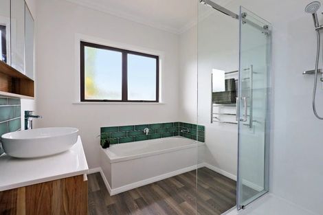 Photo of property in 25 Trinity Crescent, Pirimai, Napier, 4112