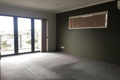 Photo of property in 3 The Enclave, Totara Heights, Auckland, 2105