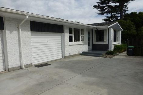 Photo of property in 2/4 Kyeburn Place, Avonhead, Christchurch, 8042