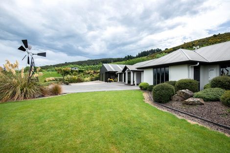 Photo of property in 36 Tara Hills Drive, North Taieri, Mosgiel, 9092